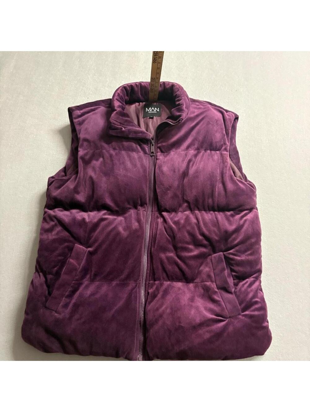 BoohooMAN Velvet Puffer Vest Mens Medium Purple Velour Padded Sleeveless Jacket